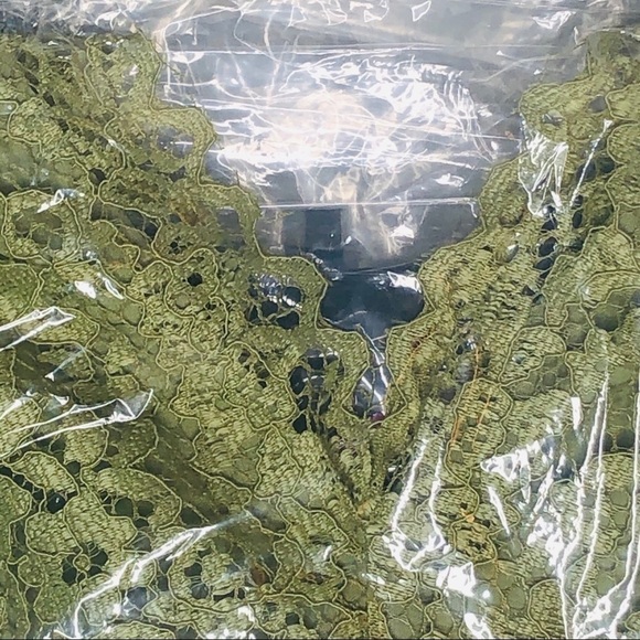 BETSEY JOHNSON Lace V-Neck Bell sleeve Dress. - Picture 5 of 7